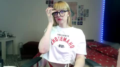Pretty online show from 02/28/25, 08:28