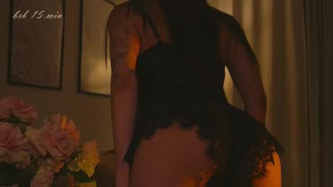 Molly online show from 10/05/25, 10:24