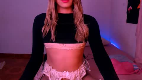 Snapshot of xxxanonymousloverxxx chatting on 12/31/24, 06:05 Chiara online show from 12/31/24, 06:05