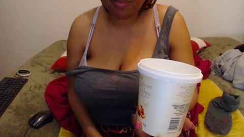 Ayanda online show from 02/19/26, 08:05