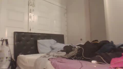 Danielle online show from 09/24/25, 04:54