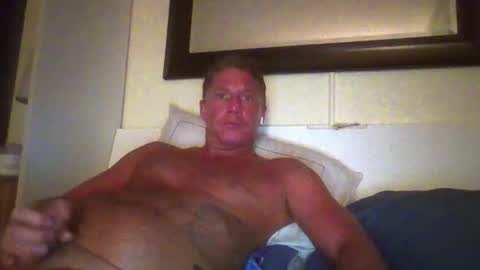 Snapshot of xxxelentdick chatting on 11/25/25, 03:34 deeeeznutz online show from 11/25/25, 03:34