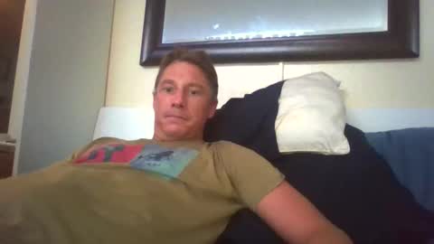 Snapshot of xxxelentdick chatting on 04/11/26, 09:19 deeeeznutz online show from 04/11/26, 09:19