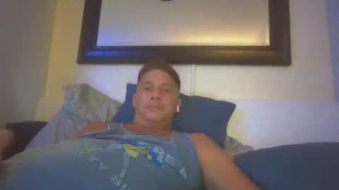 Snapshot of xxxelentdick chatting on 04/22/26, 07:44 deeeeznutz online show from 04/22/26, 07:44