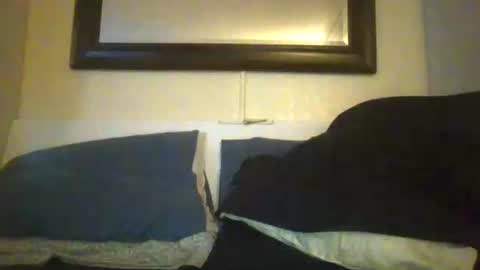 Snapshot of xxxelentdick chatting on 06/20/26, 10:40 deeeeznutz online show from 06/20/26, 10:40