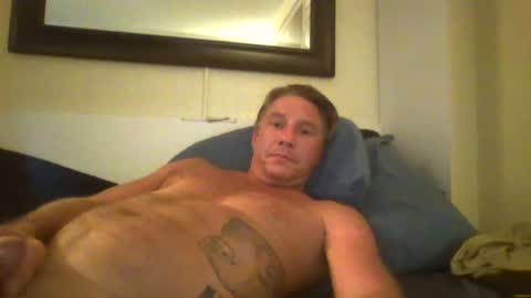 Snapshot of xxxelentdick chatting on 06/25/26, 07:46 deeeeznutz online show from 06/25/26, 07:46