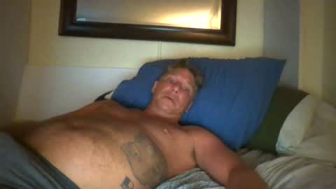 Snapshot of xxxelentdick chatting on 07/19/26, 10:30 deeeeznutz online show from 07/19/26, 10:30
