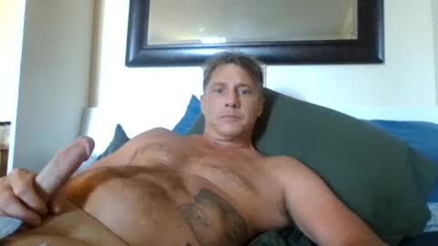 Snapshot of xxxelentdick chatting on 07/30/26, 03:16 deeeeznutz online show from 07/30/26, 03:16