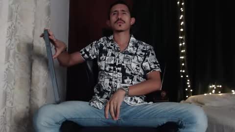 Snapshot of xxxhome_alonexxx chatting on 09/21/25, 07:59 Kev online show from 09/21/25, 07:59