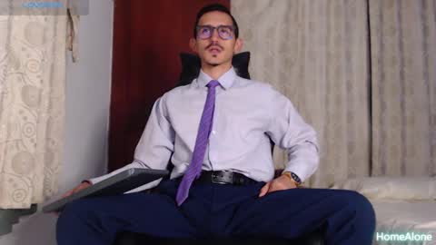 Snapshot of xxxhome_alonexxx chatting on 09/26/25, 07:29 Kev online show from 09/26/25, 07:29