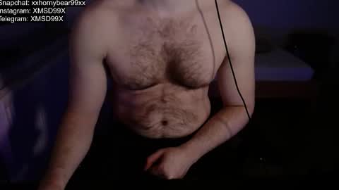 Snapshot of xxxhornybear99xxx chatting on 10/27/25, 07:07 Matthias online show from 10/27/25, 07:07
