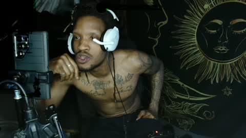 xxxjrstrokesxxx online show from 02/05/25, 07:18