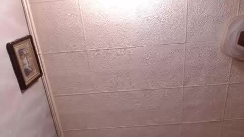 Snapshot of xxxkinkycpl chatting on 12/17/24, 12:00 isa and gonzo online show from 12/17/24, 12:00