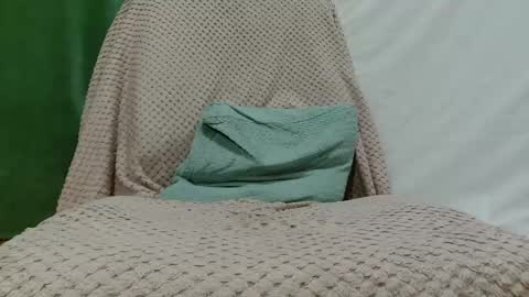 Snapshot of xxxlola_ chatting on 05/18/26, 12:51 Lola online show from 05/18/26, 12:51