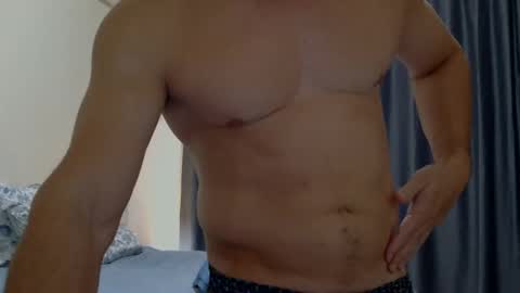 xxxmusclebigcockxxx online show from 02/01/25, 02:05