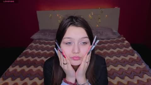 Snapshot of xxxnaughtyfoxxx chatting on 04/05/26, 11:07 foxy online show from 04/05/26, 11:07