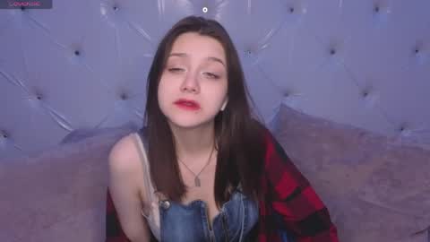Snapshot of xxxnaughtyfoxxx chatting on 06/05/26, 05:29 foxy online show from 06/05/26, 05:29