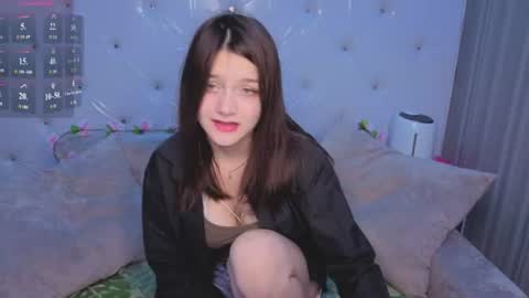 Snapshot of xxxnaughtyfoxxx chatting on 06/20/26, 06:22 foxy online show from 06/20/26, 06:22