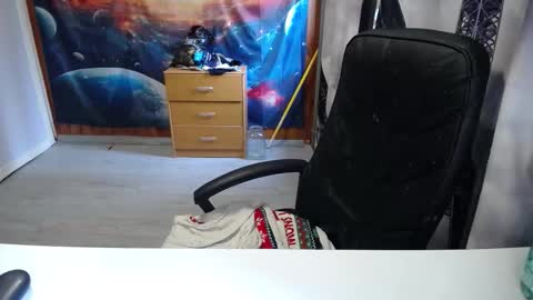 Snapshot of xxxnewlywedsxxx chatting on 10/11/25, 08:57 Lana online show from 10/11/25, 08:57