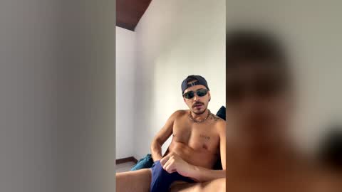 Snapshot of xxxranier chatting on 12/16/25, 04:01 xxxranier online show from 12/16/25, 04:01