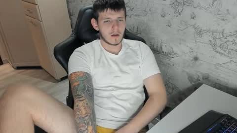 Snapshot of xxxrussel chatting on 09/14/25, 02:38 xxxrussel online show from 09/14/25, 02:38