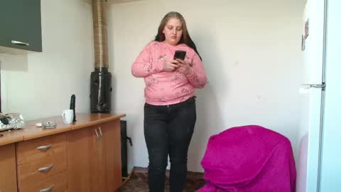 Snapshot of xxxsexroom chatting on 04/27/26, 06:22 Janne online show from 04/27/26, 06:22