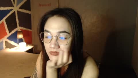 Snapshot of xxxsexydollxxx chatting on 02/17/25, 11:42 Melissa online show from 02/17/25, 11:42