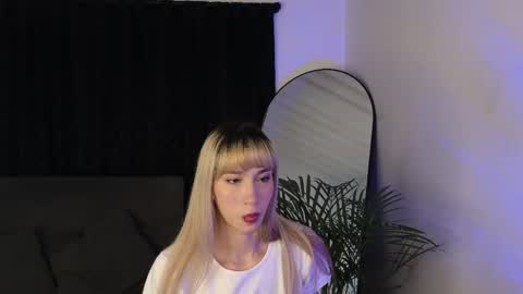 July and Fer online show from 09/28/25, 08:20