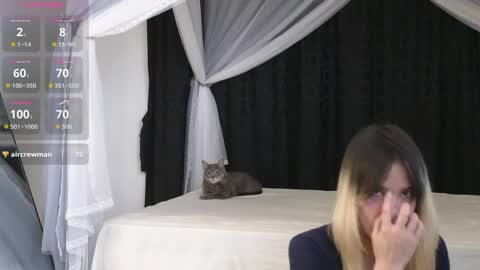 July and Fer online show from 05/10/26, 09:03