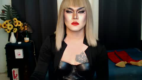 QueenMarina online show from 02/17/25, 05:47