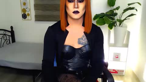 QueenMarina online show from 05/21/26, 09:55