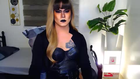 QueenMarina online show from 06/09/26, 03:01