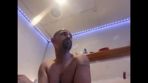 Snapshot of xzbib chatting on 12/22/24, 12:27 Xzbib online show from 12/22/24, 12:27