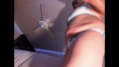 Snapshot of xzbib chatting on 01/02/25, 02:02 Xzbib online show from 01/02/25, 02:02