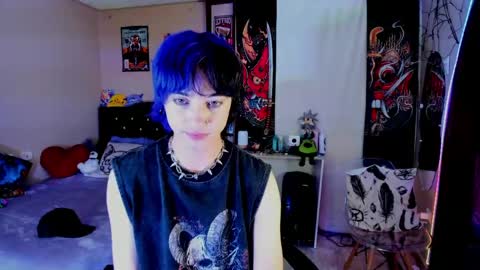 Snapshot of xzerox_ chatting on 04/11/26, 01:15 xzerox_ online show from 04/11/26, 01:15