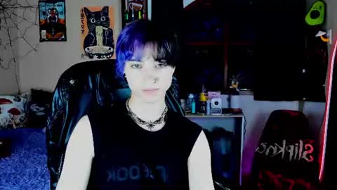 Snapshot of xzerox_ chatting on 06/12/26, 09:03 xzerox_ online show from 06/12/26, 09:03