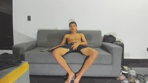 Sr. Y0ung Master online show from 03/12/25, 05:57