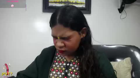 yazhini online show from 07/20/26, 11:34
