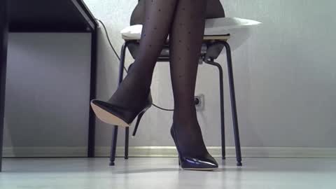 Snapshot of yahi_ko chatting on 02/22/26, 06:13 Dina online show from 02/22/26, 06:13