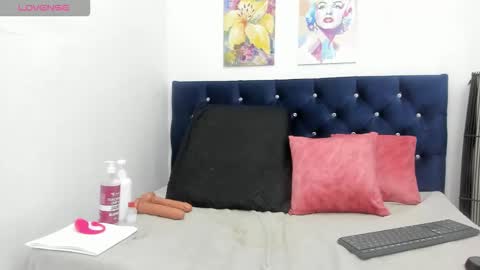 Snapshot of yaiza_sexylovee chatting on 10/29/25, 12:24 yaiza_sexylovee online show from 10/29/25, 12:24