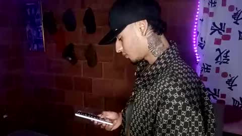 Yajz online show from 10/14/25, 03:40