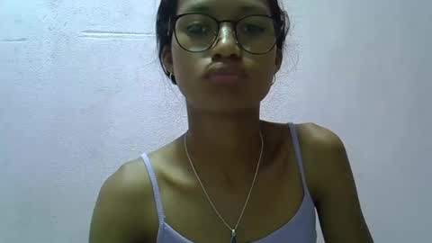 Snapshot of yalane chatting on 02/23/26, 05:49 yalane online show from 02/23/26, 05:49