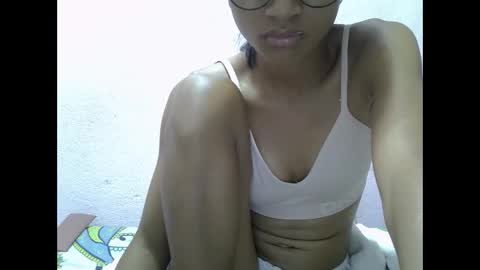 Snapshot of yalane chatting on 03/13/26, 06:53 yalane online show from 03/13/26, 06:53