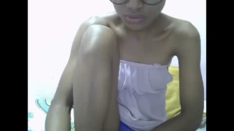 Snapshot of yalane chatting on 03/17/26, 05:55 yalane online show from 03/17/26, 05:55