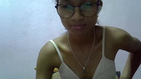 Snapshot of yalane chatting on 04/08/26, 06:41 yalane online show from 04/08/26, 06:41