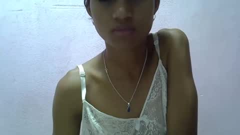 Snapshot of yalane chatting on 04/13/26, 05:57 yalane online show from 04/13/26, 05:57