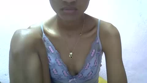 Snapshot of yalane chatting on 05/21/26, 11:28 yalane online show from 05/21/26, 11:28