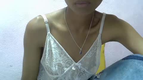 Snapshot of yalane chatting on 06/16/26, 06:05 yalane online show from 06/16/26, 06:05