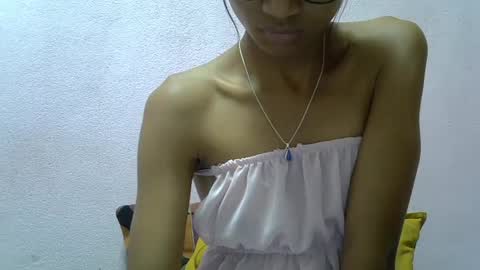 Snapshot of yalane chatting on 06/17/26, 07:33 yalane online show from 06/17/26, 07:33