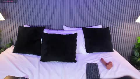 Snapshot of yalezka_ chatting on 03/11/26, 05:35 Yalezka online show from 03/11/26, 05:35